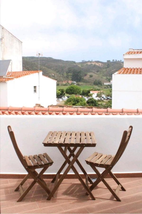 Sudoeste Guest House Odeceixe Exterior foto